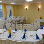 Häärberi rõdusaal Eesti Põllumajandusmuuseumis Ülenurmes, valgusküllane ja ajaloolise interjööriga ruum väiksemate ürituste jaoks Tartu lähedal.